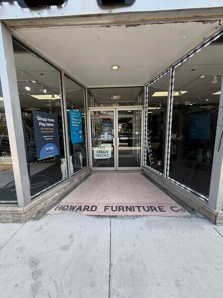 More Photos Of 9133 S Commercial Ave, Chicago Storefront For Sale