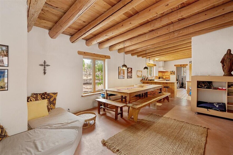 More Photos Of 18 Destierro Trail, Santa Fe Lodge Meeting Hall For Sale