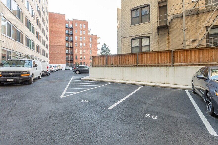 More Photos Of 1330 New Hampshire Ave NW, Washington Apartments For Sale