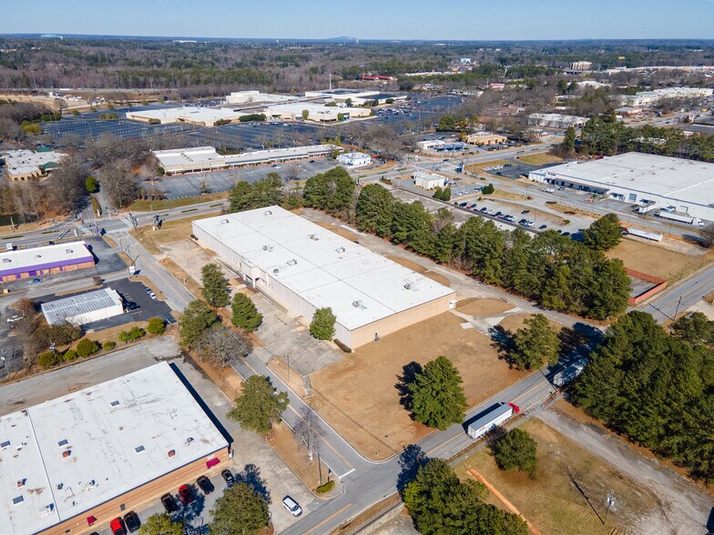 More Photos Of 1056 Personal Pl, Morrow Distribution For Lease