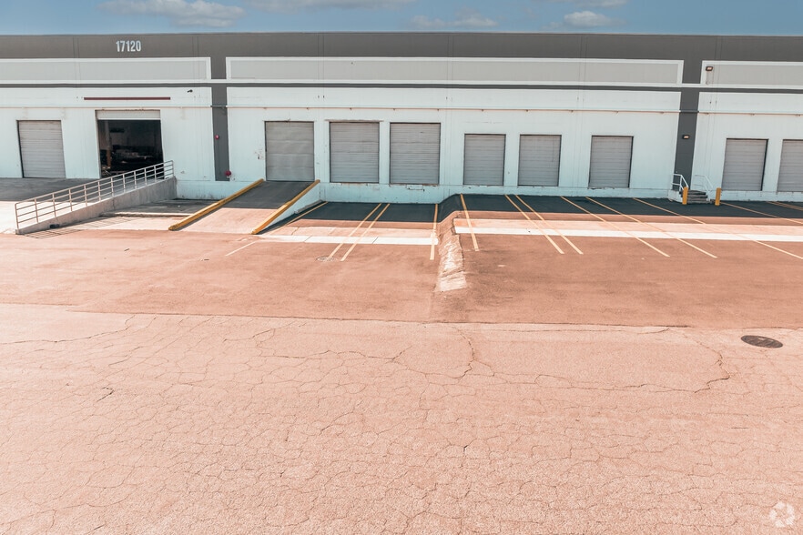 More Photos Of 17100 S Harlan Rd, Lathrop Manufacturing For Lease