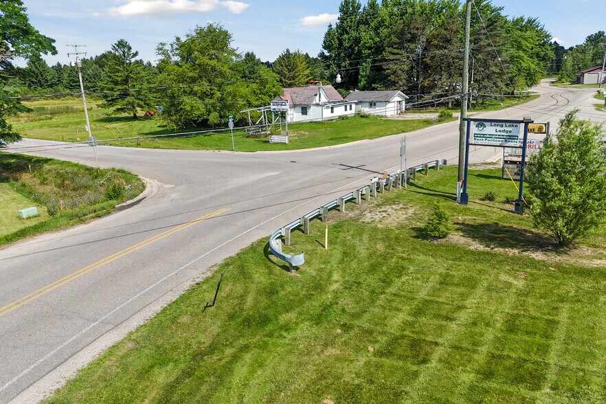 More Photos Of 4998 Main Ext, Long Lake Hospitality For Sale