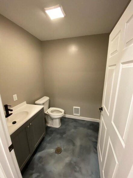 More Photos Of 801 Jane St, Casper Industrial For Lease