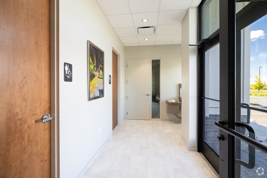 More Photos Of 12249 Stoneybrook Pky, Winter Garden Medical For Sale