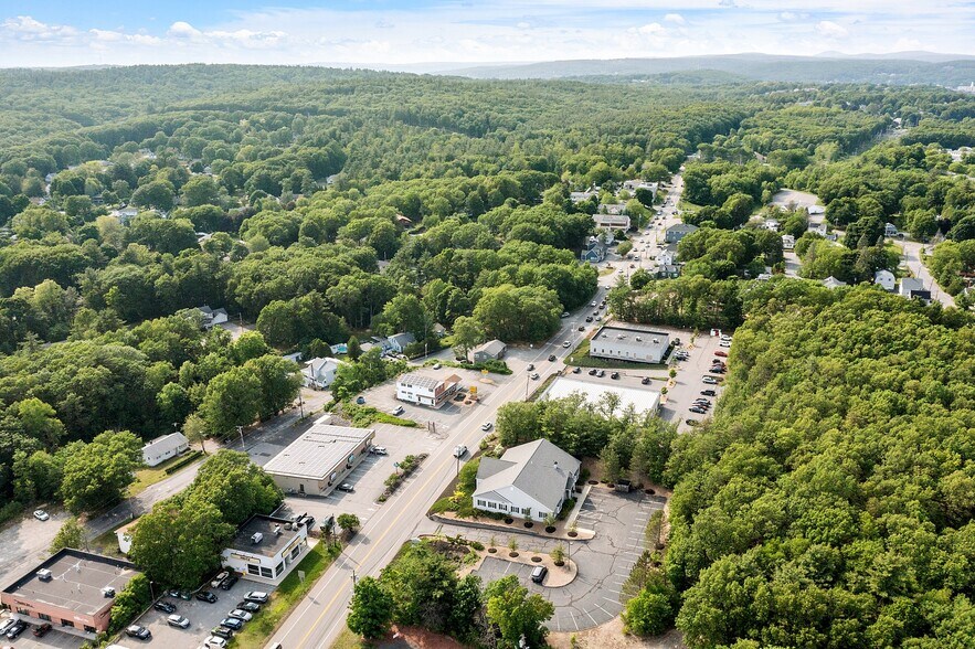 More Photos Of 67 Whalon St, Fitchburg Storefront For Lease