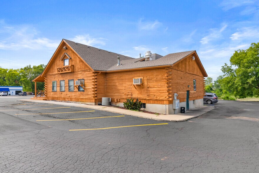 More Photos Of 347 N Scott Ave, Belton Restaurant For Sale