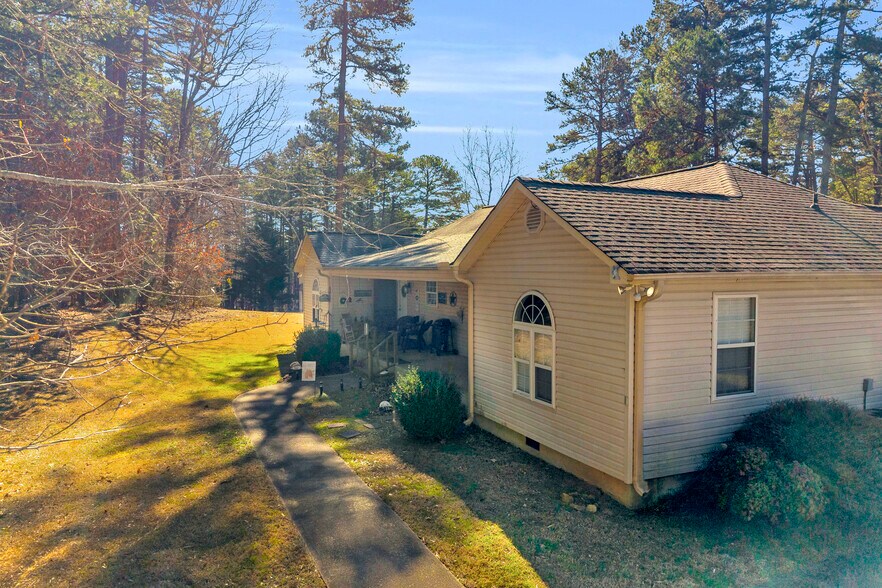 More Photos Of 738 Black Mountain Rd, Toccoa Apartments For Sale