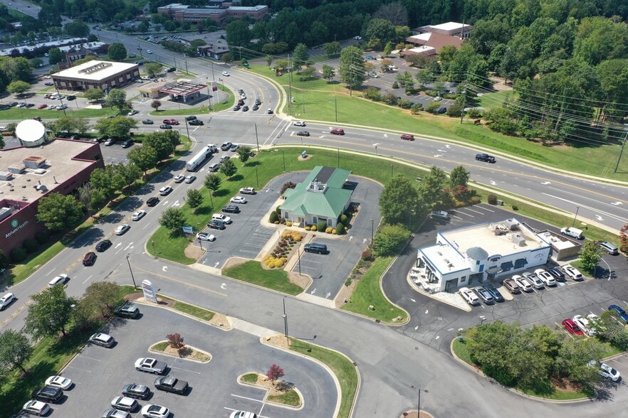 More Photos Of 271 Copperfield Blvd NE, Concord General Retail For Sale