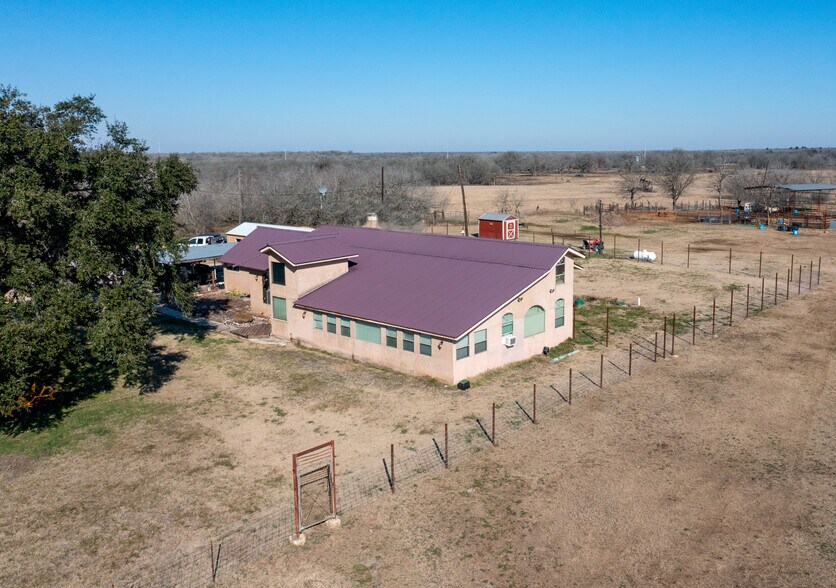 More Photos Of 1226 San Marcos Hwy, Luling Land For Sale