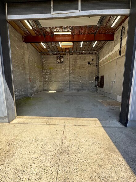 More Photos Of 21 Isaac St, Norwalk Office For Lease