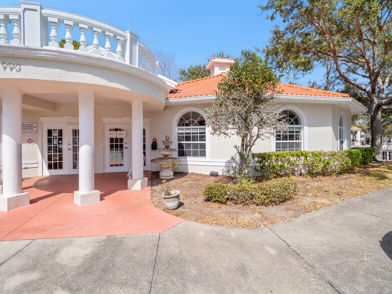 More Photos Of 990 Palm St, Cocoa Office For Lease