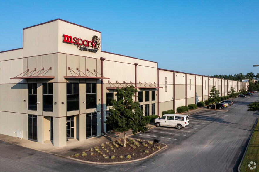 Primary Photo Of 1840 Corporate Woods Dr, Alabaster Distribution For Lease