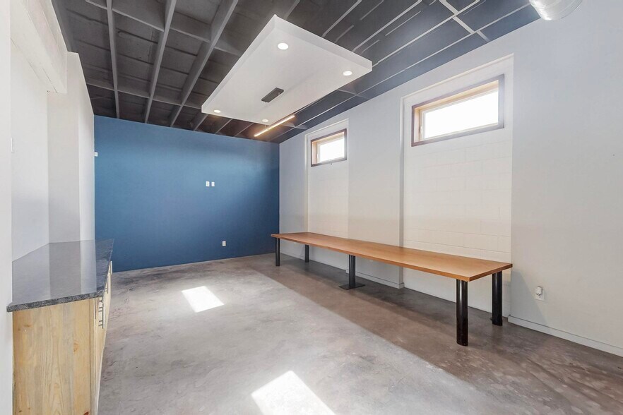 More Photos Of 314 El Pueblo Rd NW, Albuquerque Warehouse For Lease