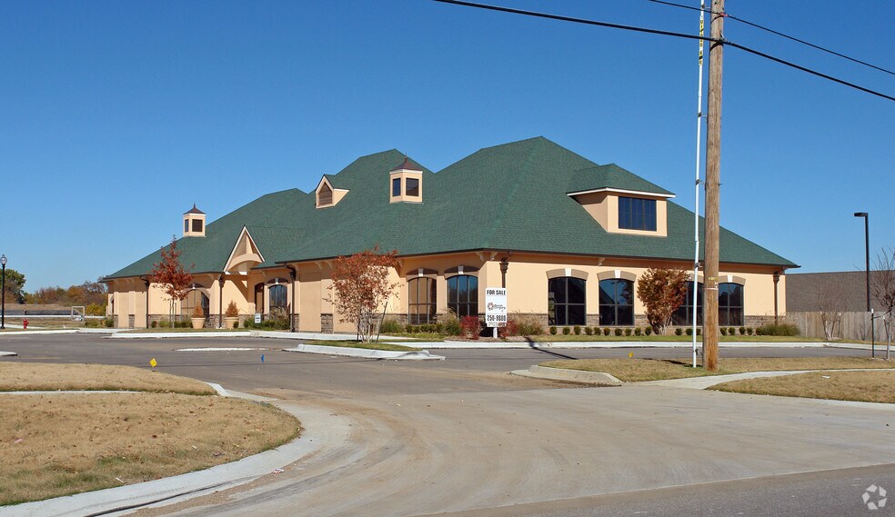Primary Photo Of 4500 W Houston St, Broken Arrow Office For Lease