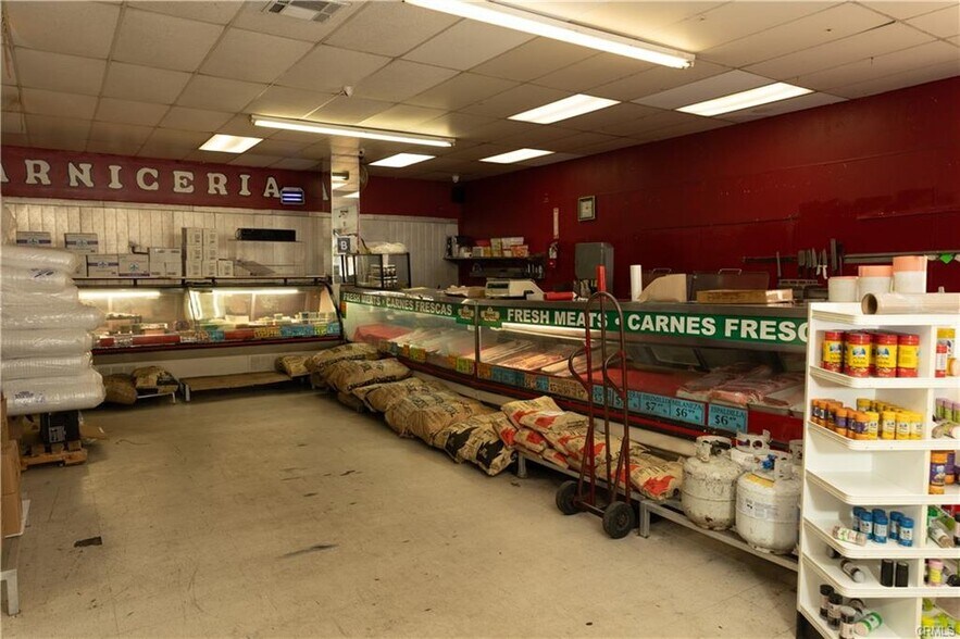 More Photos Of 4730 E Olympic Blvd, Los Angeles Supermarket For Lease