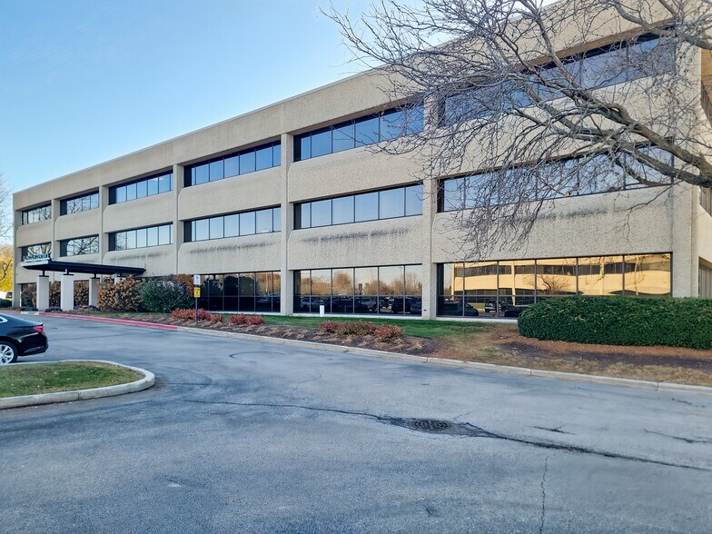 More Photos Of 10150 W National Ave, West Allis Coworking Space