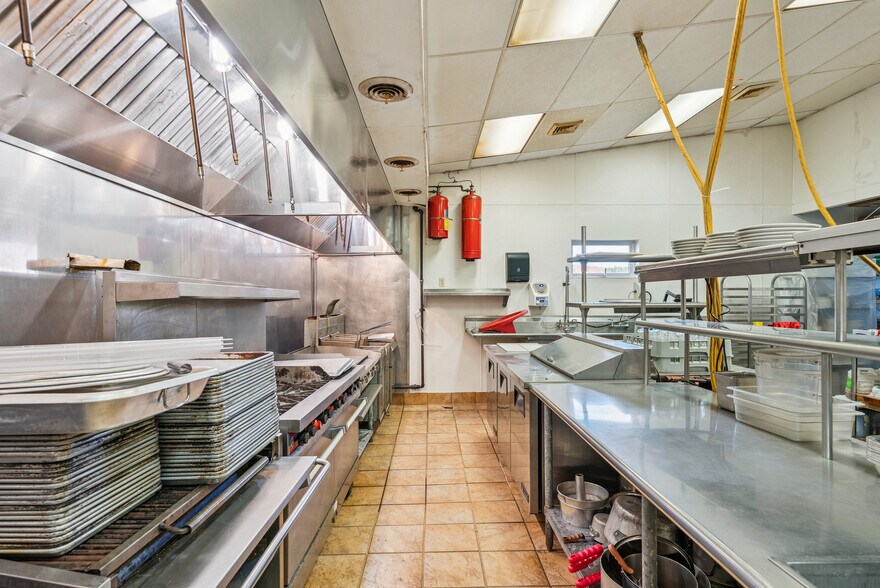 More Photos Of 1132 S Main St, Bryant Pond Hotel For Sale