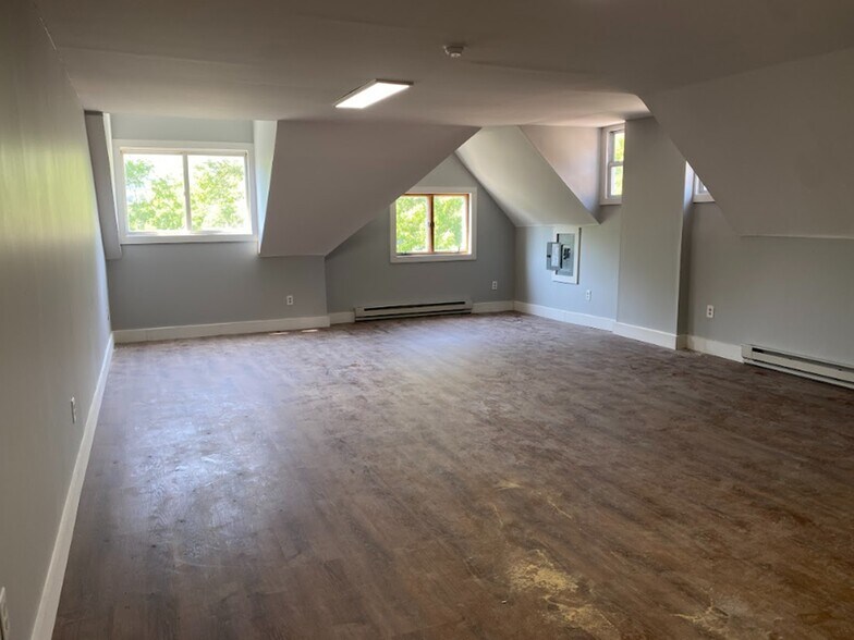 More Photos Of 32 Seminary Ave, Binghamton Apartments For Sale