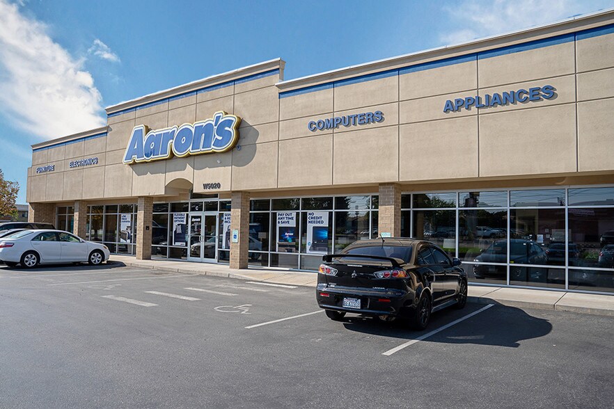 More Photos Of 5020 W Clearwater Ave, Kennewick Freestanding For Lease