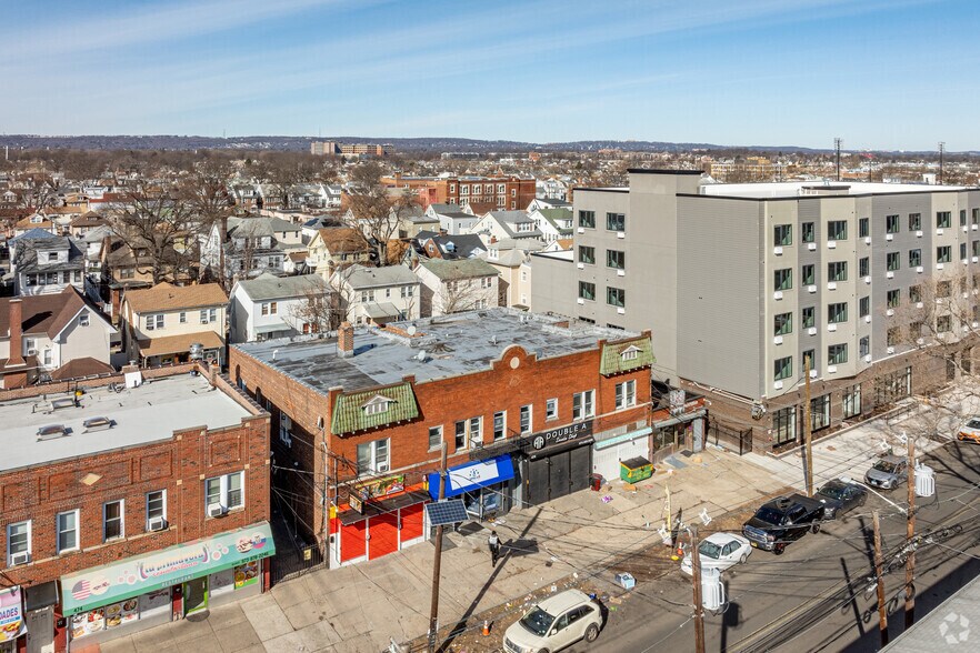 More Photos Of 480 Roseville Ave, Newark Apartments For Sale
