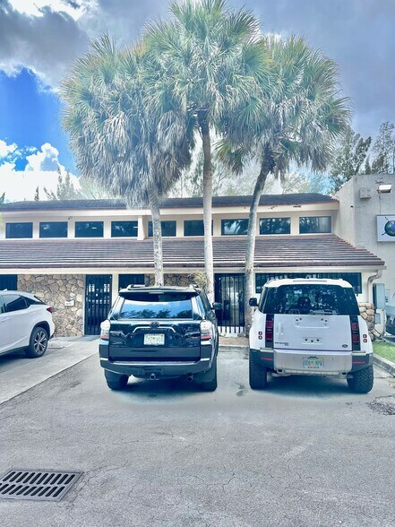 More Photos Of 2000-2040 NW 94th Ave, Miami Warehouse For Sale