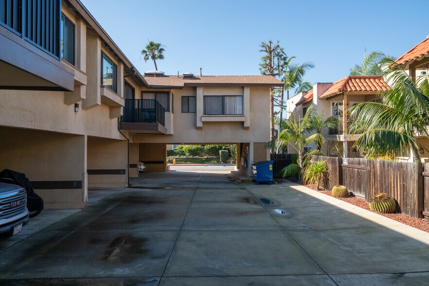More Photos Of 16922 Lynn Ln, Huntington Beach Apartments For Sale