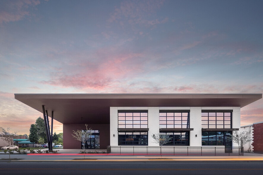 More Photos Of 1607 Central Ave, Chattanooga Storefront For Lease