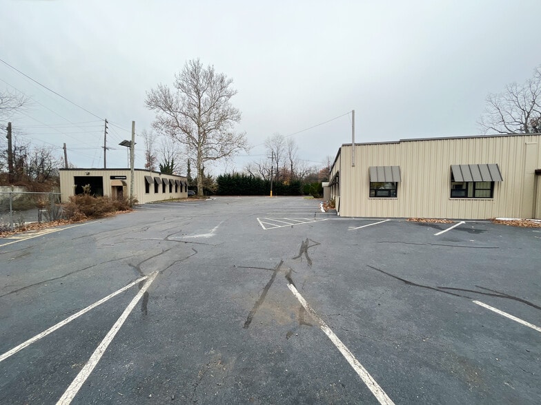 More Photos Of 49 Meeker Ave, Cranford Industrial For Sale