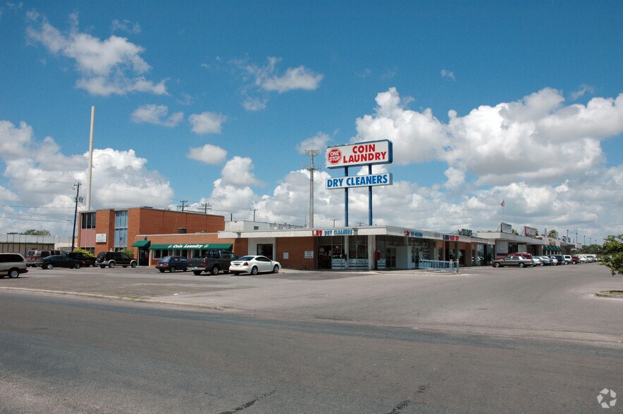 More Photos Of 3231 S Alameda St, Corpus Christi General Retail For Sale