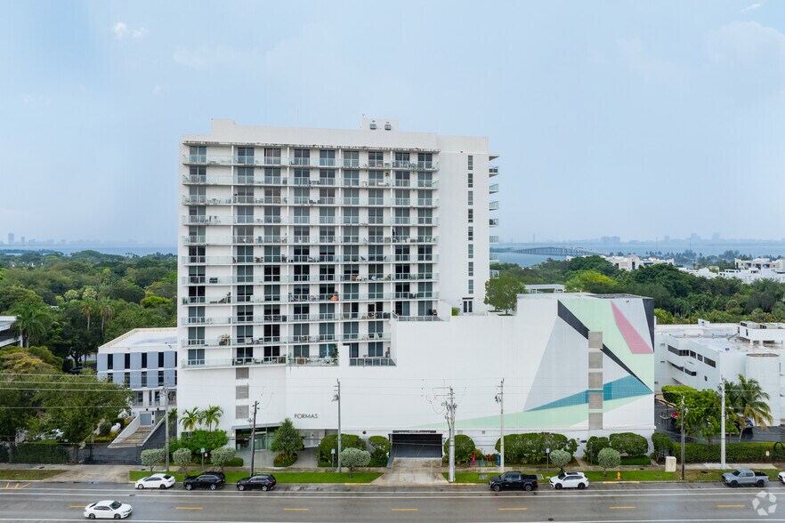 More Photos Of 4300 Biscayne Blvd, Miami Office Residential For Lease