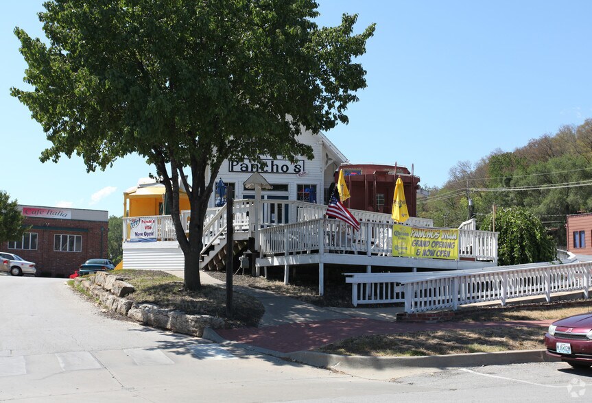 More Photos Of 100 S Main St, Parkville Restaurant For Sale