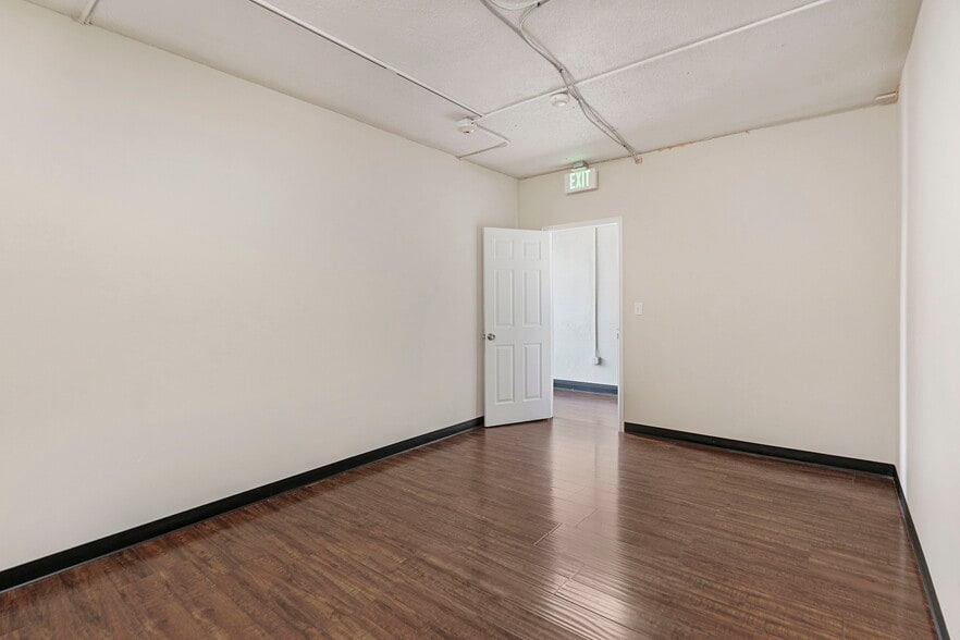 More Photos Of 5410-5430 W 44th Ave, Denver Freestanding For Lease