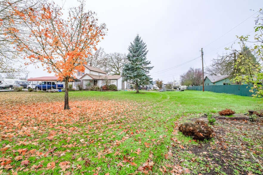 More Photos Of 794 Goldfish Farm Rd, Albany Auto Repair For Sale