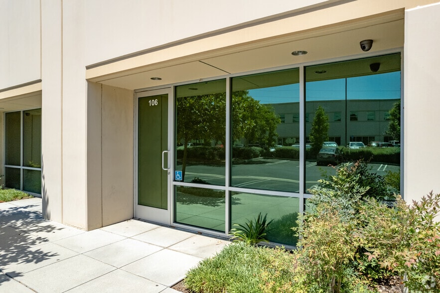 More Photos Of 15823 W Monte St, Sylmar Distribution For Sale