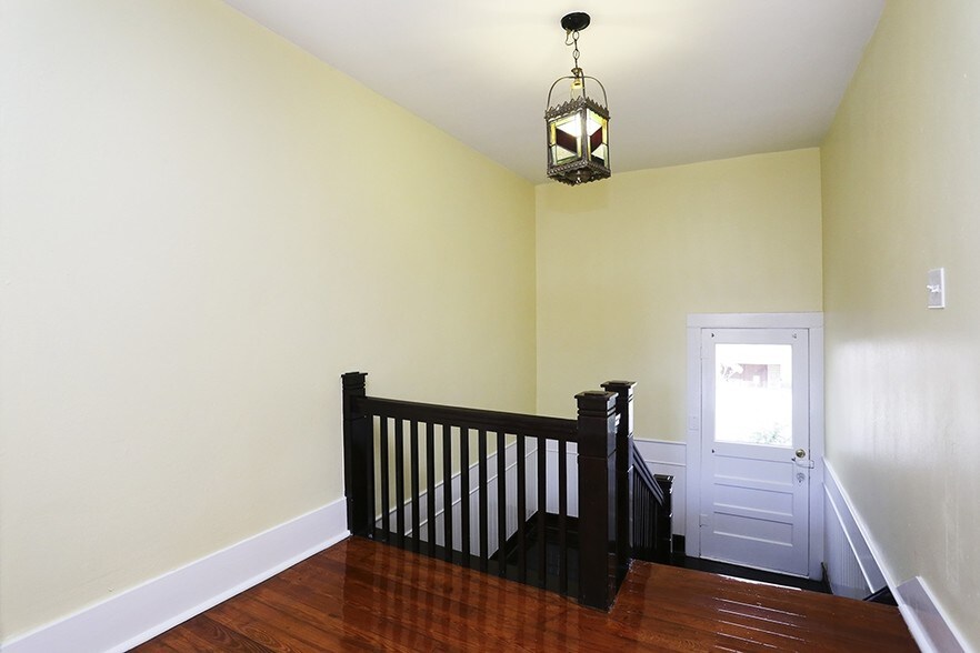 More Photos Of 1229 Heights Blvd, Houston Loft Creative Space For Lease