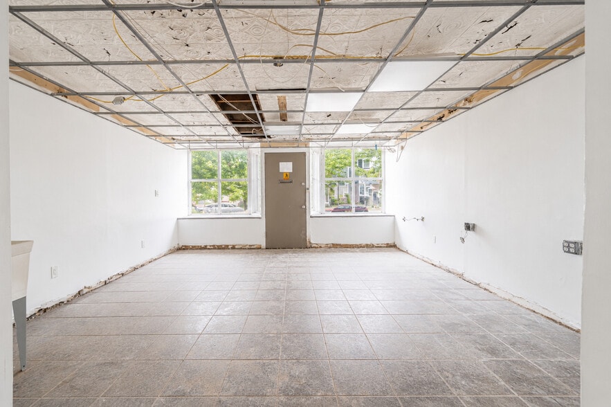 More Photos Of 50 Jewell St, Garfield Apartments For Sale