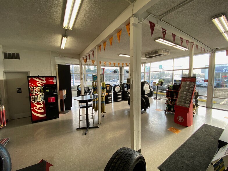 More Photos Of 34611 16th Ave S, Federal Way Auto Repair For Lease