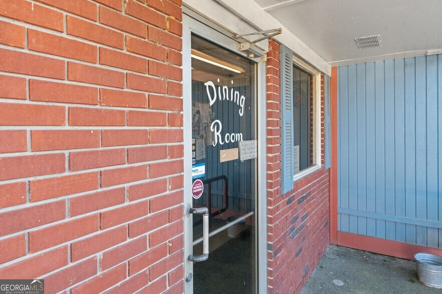 More Photos Of 101 Main st, Irwinton Restaurant For Sale