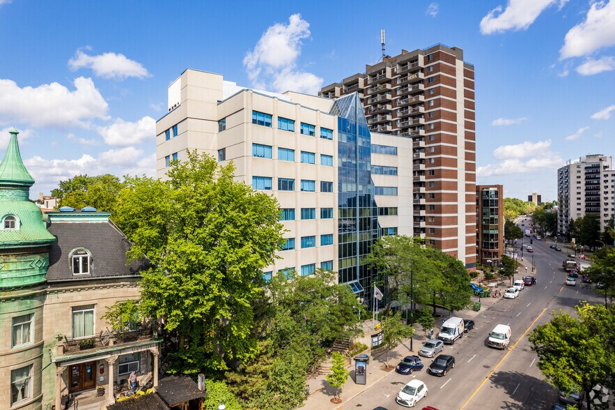 More Photos Of 1001 Rue Sherbrooke E, Montréal Office For Lease