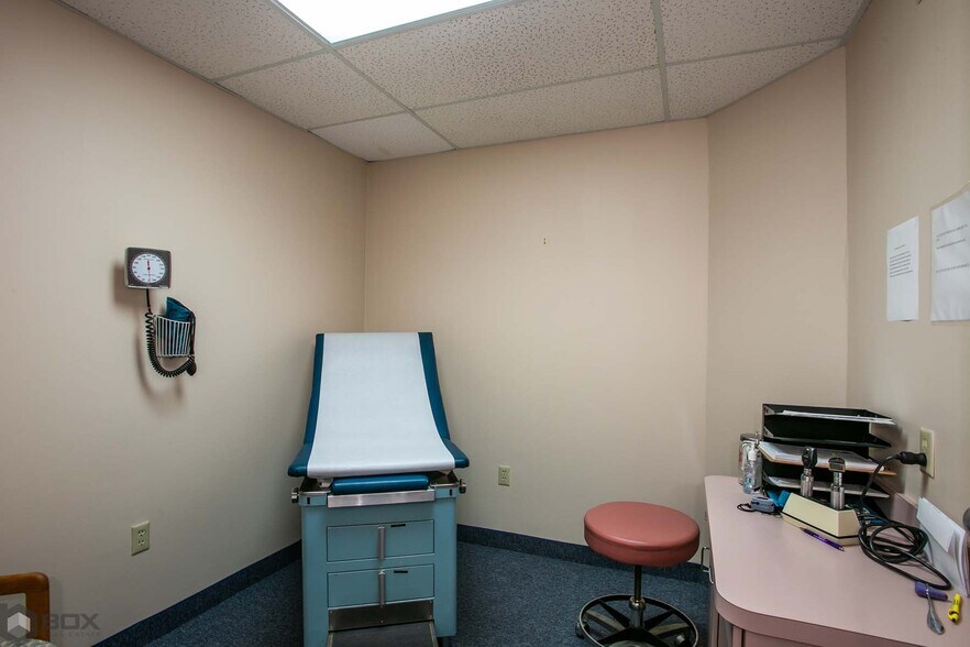 More Photos Of 7421 N University Dr, Tamarac Medical For Sale