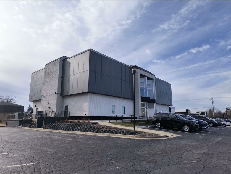 Primary Photo Of 9143 Indianapolis Blvd, Highland Medical For Lease