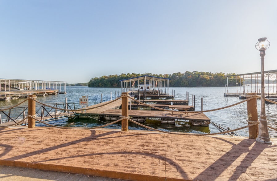More Photos Of 6550 Pelican Dr, Osage Beach Marina For Sale
