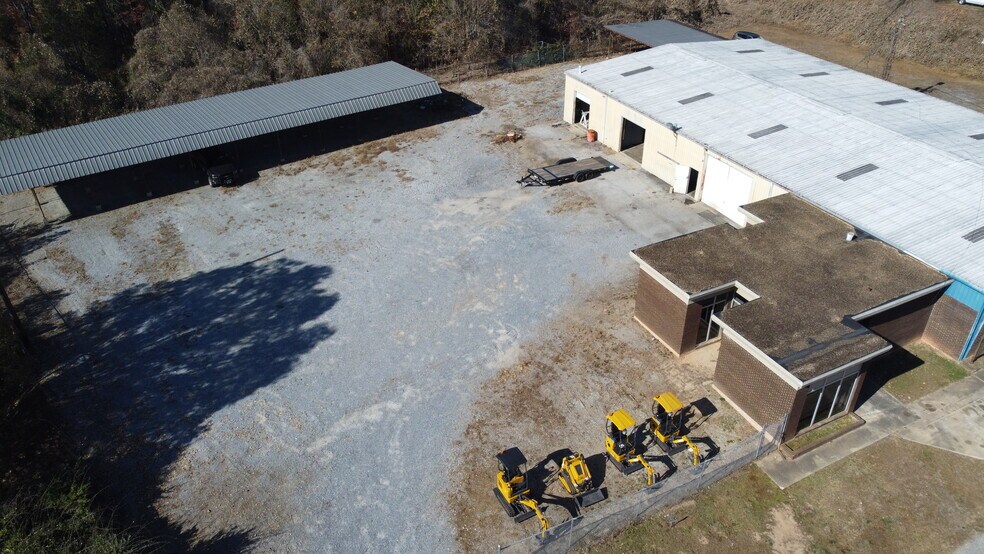 More Photos Of 2190 Cherokee Rd, Alexander City General Retail For Sale