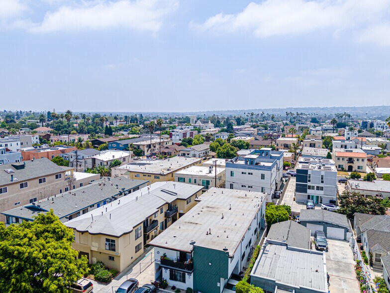 More Photos Of 4546 W 17th St, Los Angeles Apartments For Sale