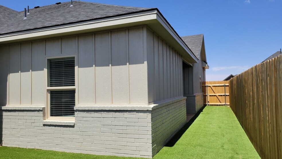 More Photos Of , Lubbock Multifamily For Sale