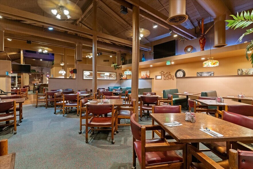 More Photos Of 12555 W Bell Rd, Surprise Restaurant For Sale