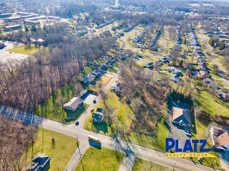 More Photos Of 4405 Aspen Dr, Youngstown Apartments For Sale