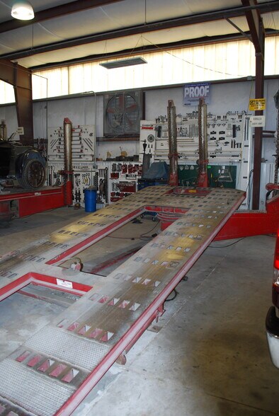 More Photos Of 15920 Kuykendahl Rd, Houston Auto Repair For Sale