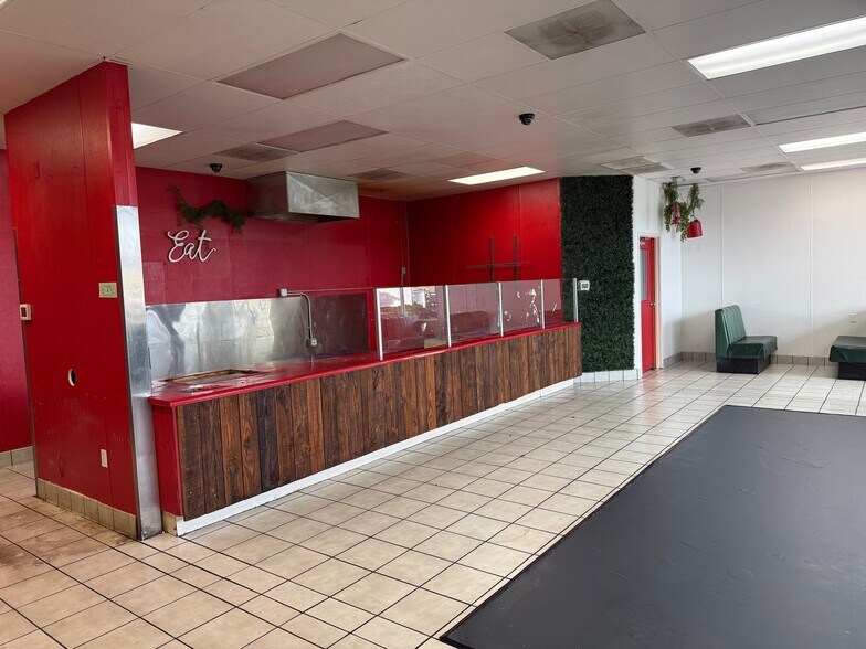 More Photos Of 1786 NW 9th St, Corvallis Convenience Store For Lease