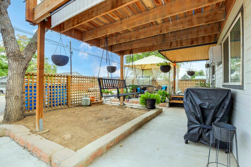 More Photos Of 2520 W 65th Pl, Denver Apartments For Sale